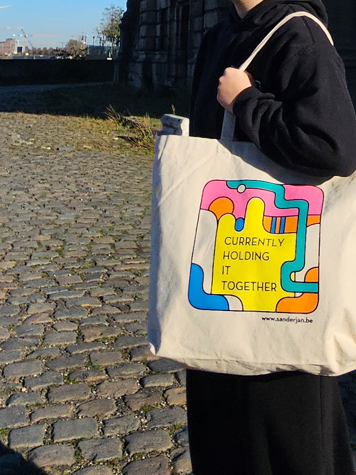 [SHOPPER-CURRENTLY-HOLDING-IT-TOGETHER] Shopper 'Currently holding it together'
