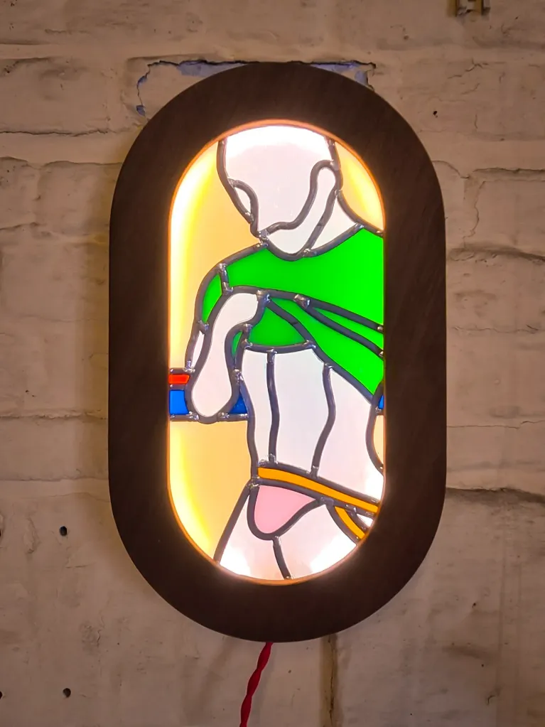 [CHEEKY-HUNKY-BOY] Cheeky light 'Hunky boy'